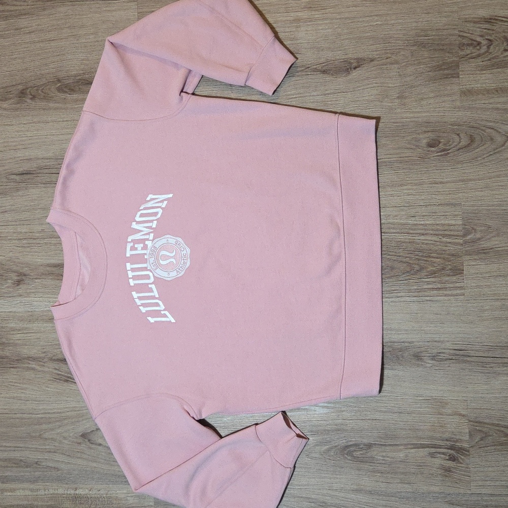 Lululemon Perfectly Oversized Crew *Graphic Pink Haze Fleece Collegiate